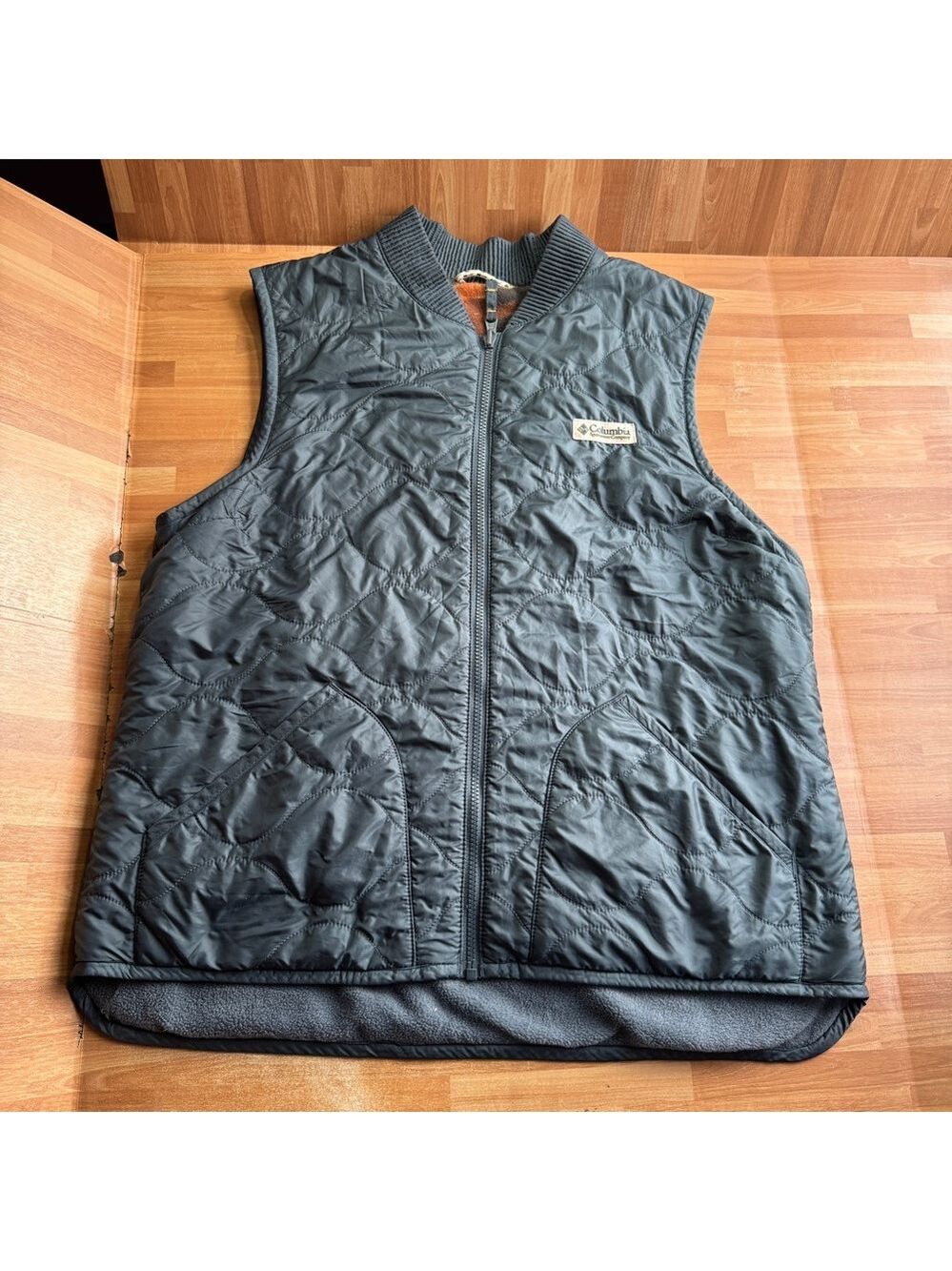 Columbia PNW Reversatility Reversible Fleece vest size XL, brown camo